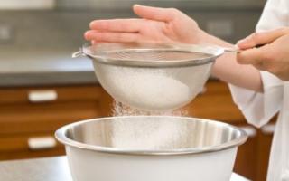 Как приготовить песочный пирог с вишней по пошаговому рецепту с фото